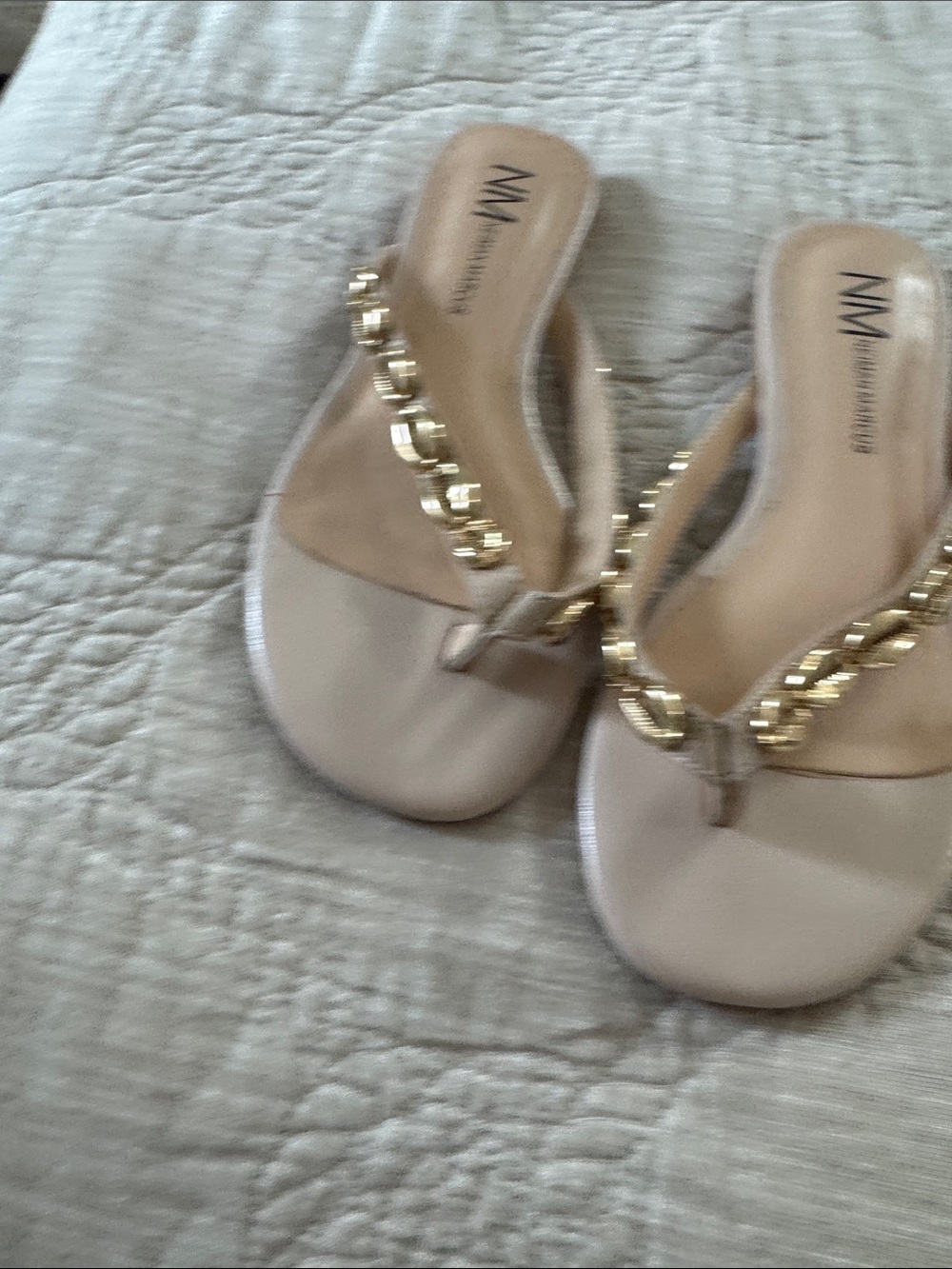 NM Collection Beige Thong Sandals with Gold Chain Detail